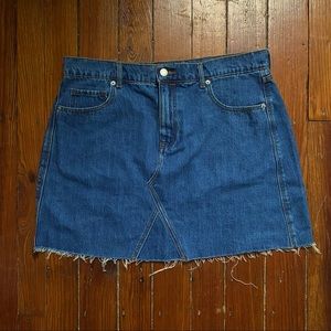 Old Navy • Raw-Hem Denim Mini Skirt • Plus Size
